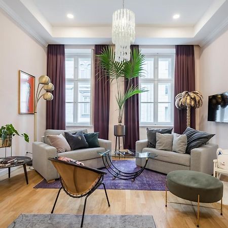Bpr Adagio Design Home With A/C Budapest Kültér fotó