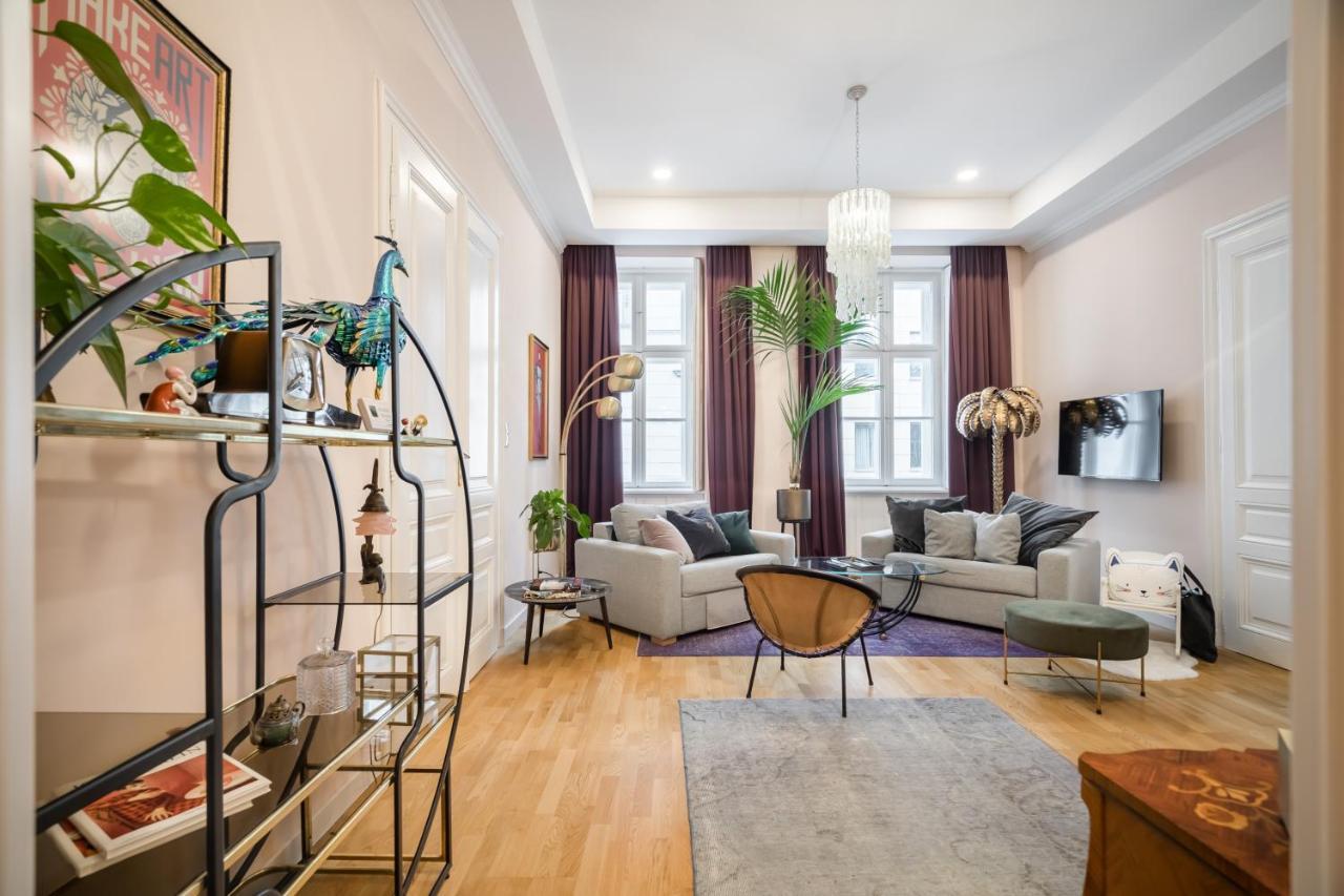 Bpr Adagio Design Home With A/C Budapest Kültér fotó