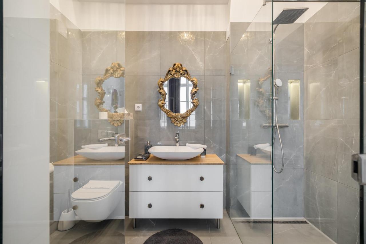 Bpr Adagio Design Home With A/C Budapest Kültér fotó