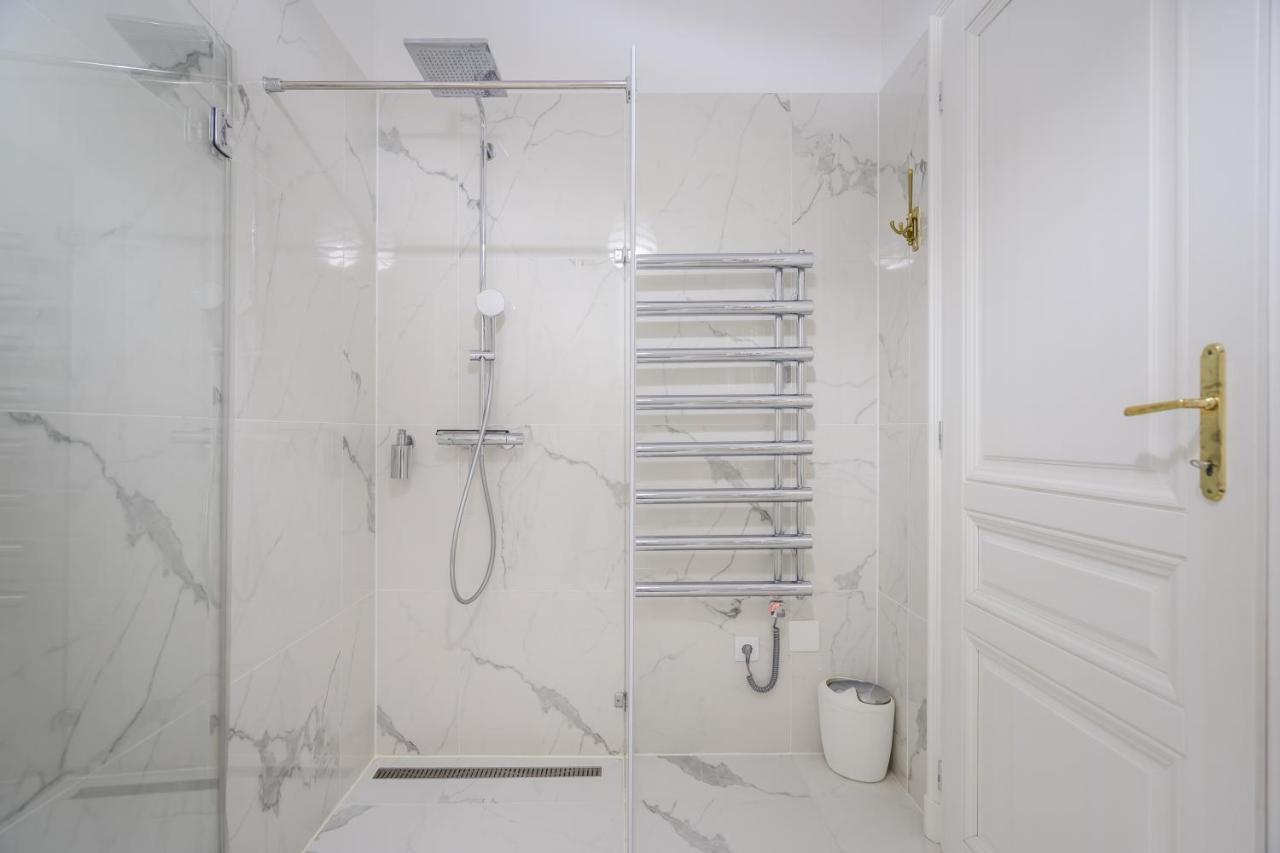 Bpr Adagio Design Home With A/C Budapest Kültér fotó