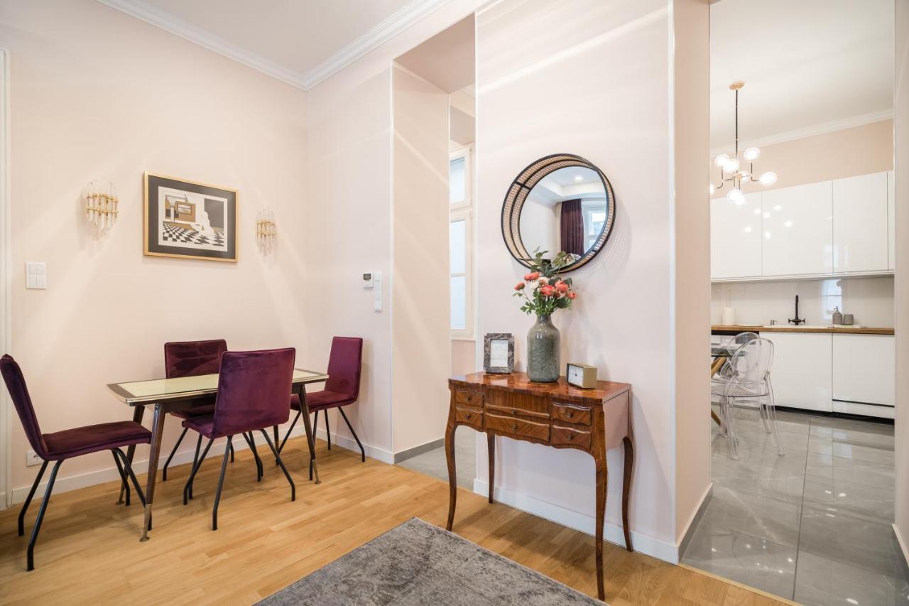 Bpr Adagio Design Home With A/C Budapest Kültér fotó